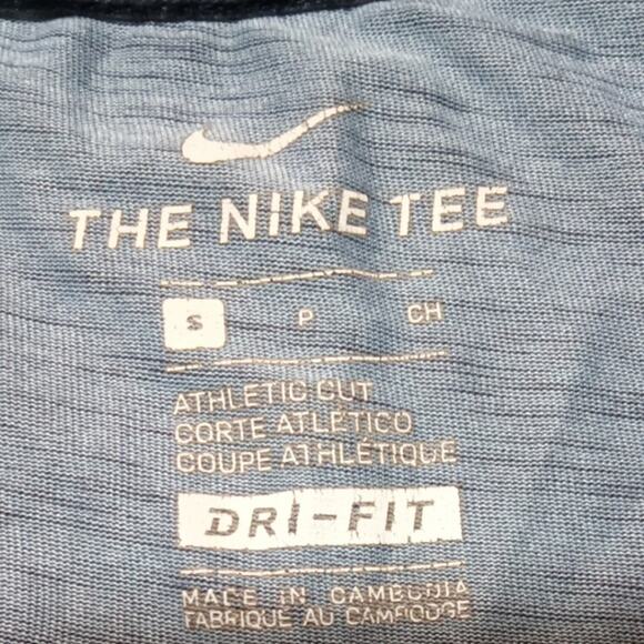 Nike The Nike Tee gray short sleeve t-shirt 913338-471 - Picture 2 of 4